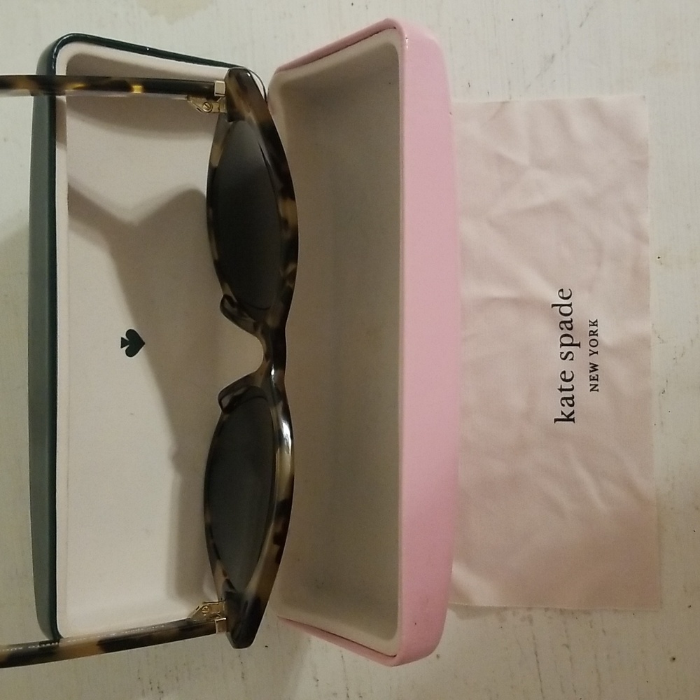 Kate Spade Sunglasses - Picture 6 of 6